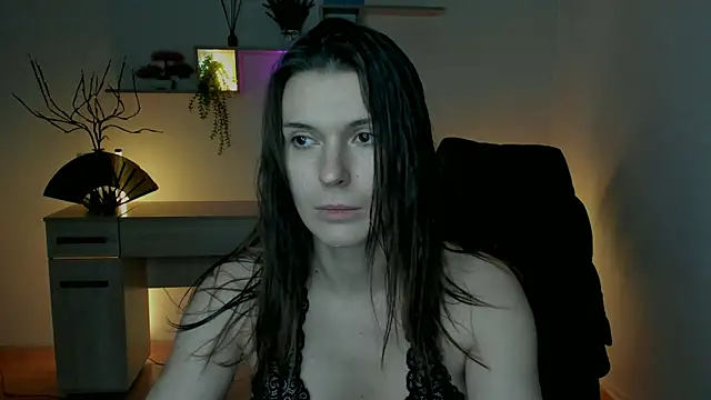 EricaPowers online show from 12.12.24