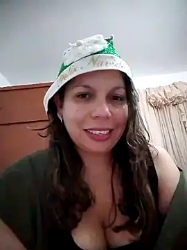 Carliina Soussa online show from 11.04.25