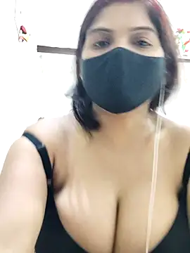 illay love online show from 10.31.25