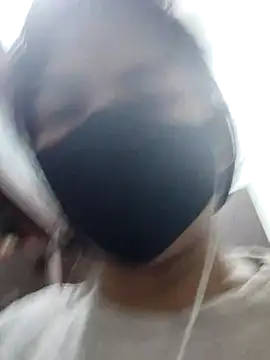 illay love online show from 12.15.25