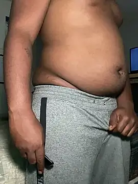 Snapshot of growernotshower29 chatting on 12.14.24 growernotshower29 online show from 12.14.24