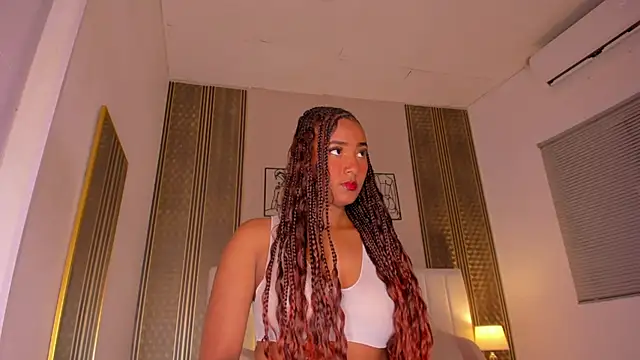 Snapshot of zoe_sky_ chatting on 02.11.26 zoe sky online show from 02.11.26