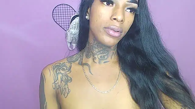 Snapshot of badgirls_cx chatting on 12.13.24 badgirls cx online show from 12.13.24