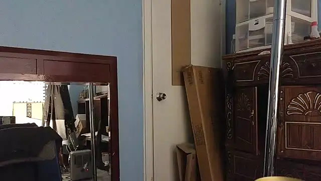 Sandrasaa online show from 12.14.24