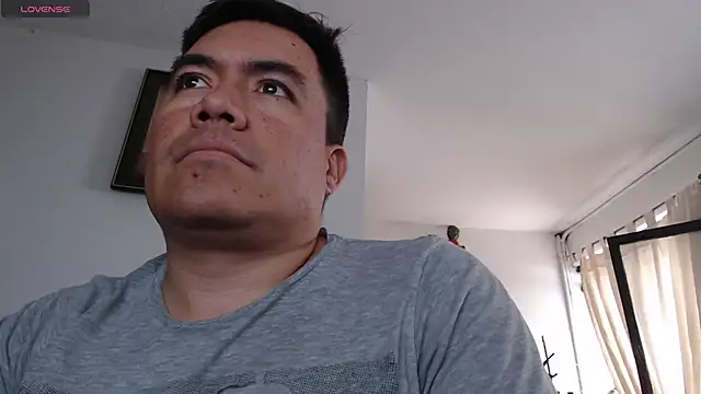 Snapshot of Jhonatan_Morales_S chatting on 02.02.26 Jhonatan Morales S online show from 02.02.26