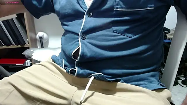 Snapshot of Jhonatan_Morales_S chatting on 02.26.26 Jhonatan Morales S online show from 02.26.26