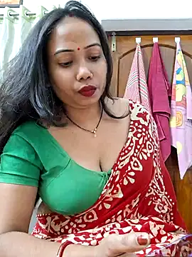 Snapshot of DREAM_GIRL-30 chatting on 02.19.25 DREAM GIRL-30 online show from 02.19.25