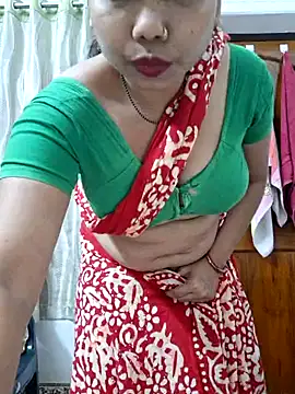 Snapshot of DREAM_GIRL-30 chatting on 02.22.25 DREAM GIRL-30 online show from 02.22.25