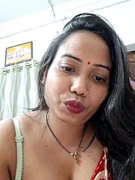 Snapshot of DREAM_GIRL-30 chatting on 02.24.25 DREAM GIRL-30 online show from 02.24.25