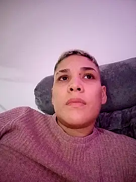 Charlee pink online show from 12.06.24