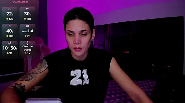 Charlee pink online show from 03.06.25