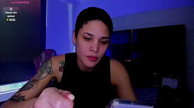 Charlee pink online show from 03.11.25