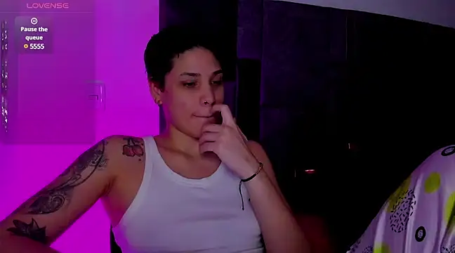 Charlee pink online show from 03.22.25