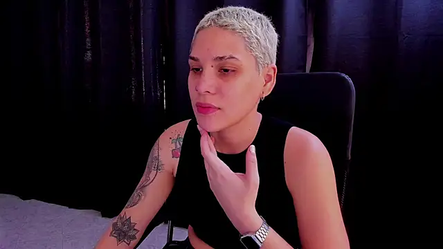 Charlee pink online show from 09.19.25