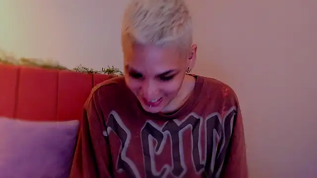 Charlee pink online show from 03.06.26