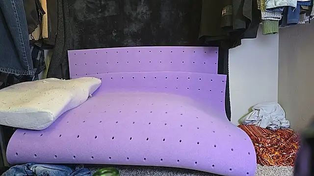 Snapshot of ChillzPnp chatting on 03.24.26 ChillzPnp online show from 03.24.26