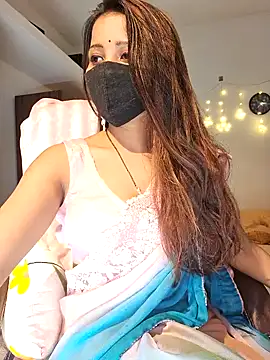 Snapshot of Cute-Tara chatting on 01.26.25 Cute-Tara online show from 01.26.25