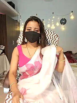 Snapshot of Cute-Tara chatting on 01.29.25 Cute-Tara online show from 01.29.25