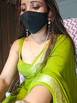 Snapshot of Cute-Tara chatting on 02.02.25 Cute-Tara online show from 02.02.25
