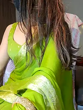 Snapshot of Cute-Tara chatting on 02.04.25 Cute-Tara online show from 02.04.25