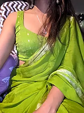 Snapshot of Cute-Tara chatting on 02.16.25 Cute-Tara online show from 02.16.25