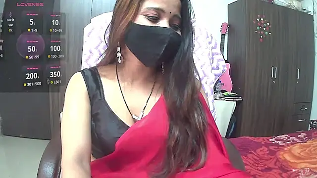 Snapshot of Cute-Tara chatting on 03.02.25 Cute-Tara online show from 03.02.25