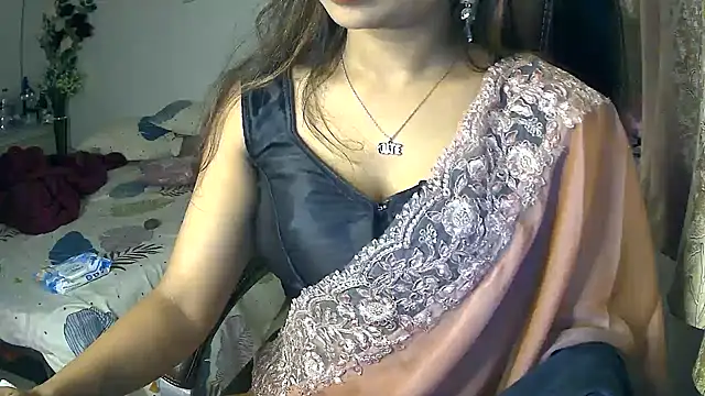 Snapshot of Cute-Tara chatting on 03.19.25 Cute-Tara online show from 03.19.25