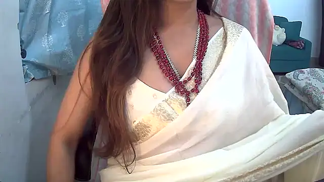 Snapshot of Cute-Tara chatting on 09.27.25 Cute-Tara online show from 09.27.25
