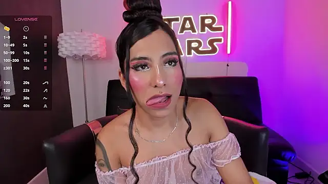 Snapshot of miss__allison chatting on 02.25.26 miss allison online show from 02.25.26