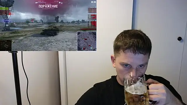 Snapshot of BigL0ve chatting on 10.03.25 BigL0ve online show from 10.03.25