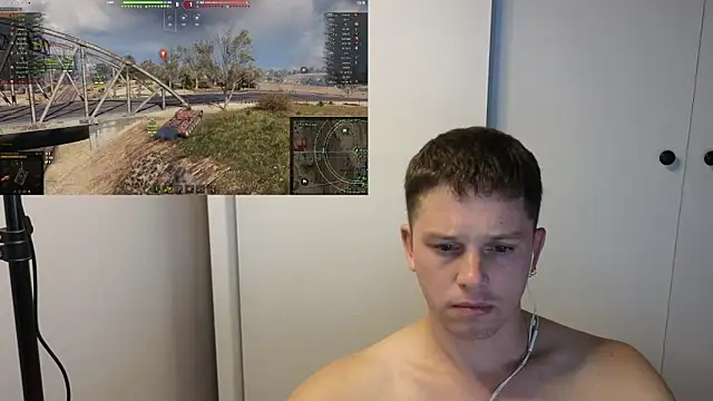 Snapshot of BigL0ve chatting on 10.07.25 BigL0ve online show from 10.07.25