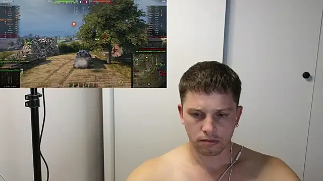 Snapshot of BigL0ve chatting on 10.11.25 BigL0ve online show from 10.11.25