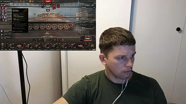 Snapshot of BigL0ve chatting on 10.22.25 BigL0ve online show from 10.22.25