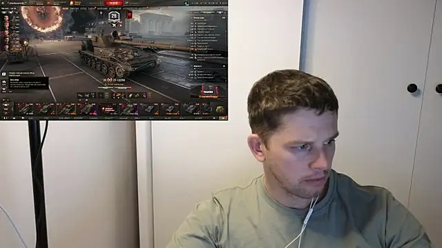 Snapshot of BigL0ve chatting on 10.24.25 BigL0ve online show from 10.24.25