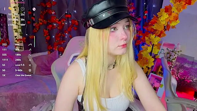 ElswythCovil online show from 10.22.25