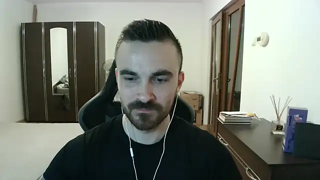 Snapshot of mu5clemania2 chatting on 04.28.26 mu5clemania2 online show from 04.28.26