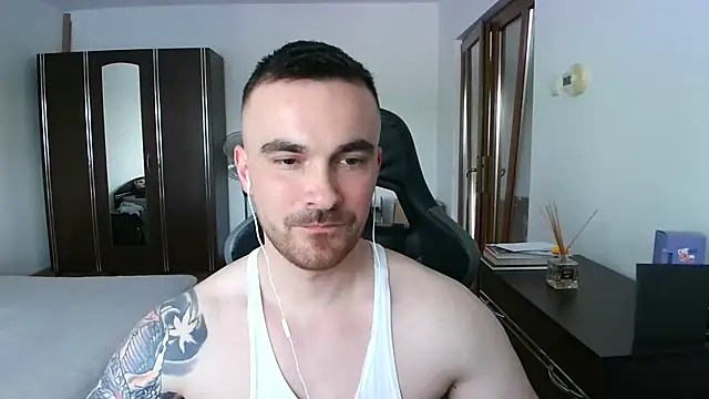 Snapshot of mu5clemania2 chatting on 05.19.26 mu5clemania2 online show from 05.19.26