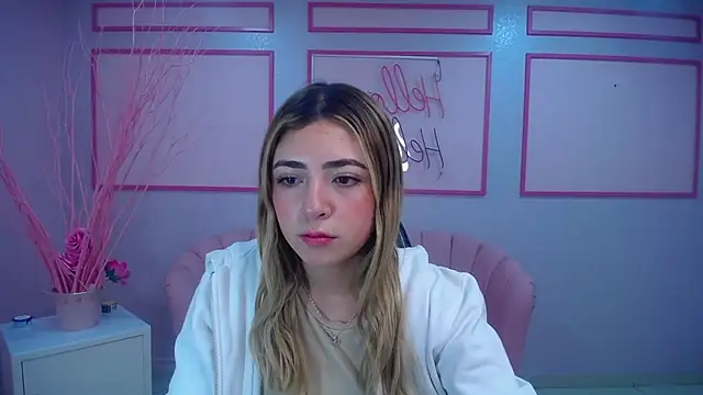 channel blonde a online show from 12.04.24