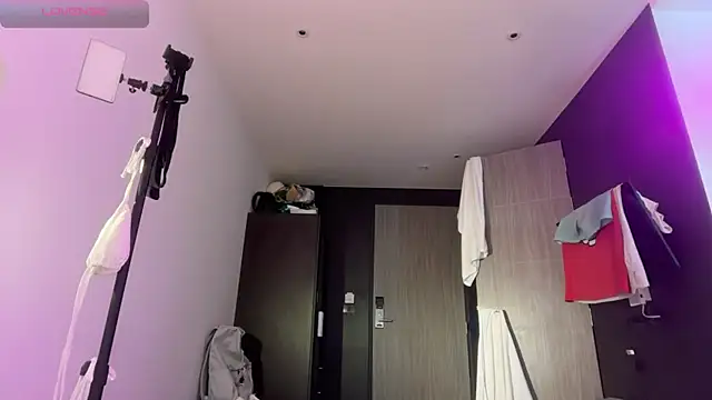 Alice Pinkhead online show from 02.06.26