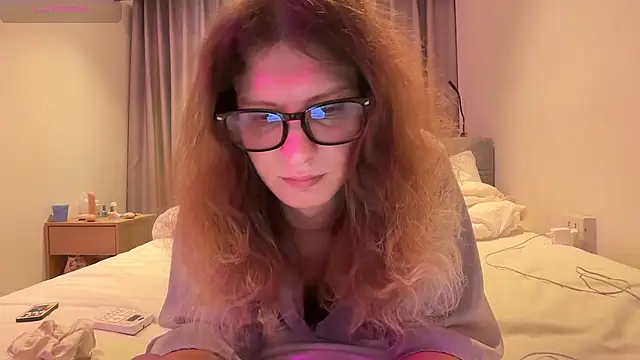 Snapshot of Alice_Pinkhead chatting on 05.26.26 Alice Pinkhead online show from 05.26.26