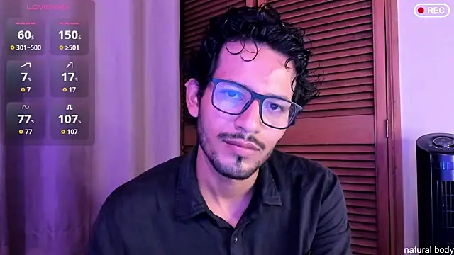 Snapshot of Nicholasrodrii chatting on 10.09.25 Nicholasrodrii online show from 10.09.25