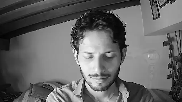 Snapshot of Nicholasrodrii chatting on 06.15.26 Nicholasrodrii online show from 06.15.26