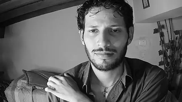 Snapshot of Nicholasrodrii chatting on 06.17.26 Nicholasrodrii online show from 06.17.26