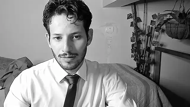 Snapshot of Nicholasrodrii chatting on 06.27.26 Nicholasrodrii online show from 06.27.26