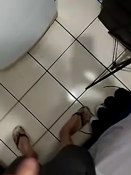 Snapshot of Tripisv chatting on 01.05.25 Tripisv online show from 01.05.25