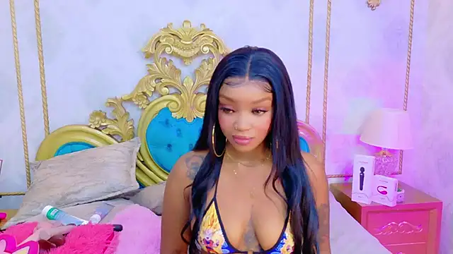 SalomeRestrepo online show from 10.24.25