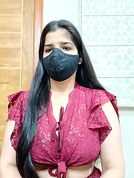 aaliya bhattt online show from 03.04.25