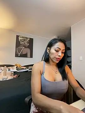 CindyWilliams  online show from 12.02.25