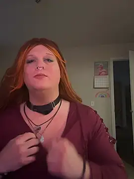 EmberLee online show from 02.18.25