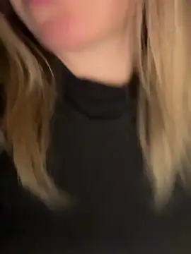 Snapshot of Milla__one chatting on 01.10.25 Milla  one online show from 01.10.25